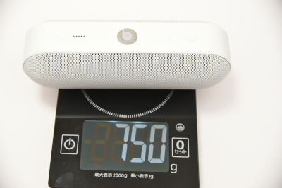 Beats Pill+の重さ
