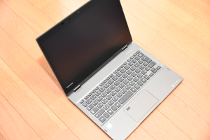 Dynabook V72