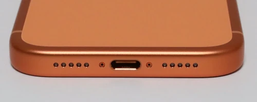 iPhone 17 Proの下側の様子