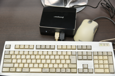 Jumper EZbox i3の初回のセットアップ時にはUSBキーボードとマウスを使用した