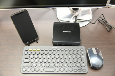 Jumper EZbox i3のセットアップ後はBluetoothでキーボードとマウスを設定すればケーブルレスの快適な空間が得られる