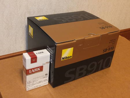 ニコン SB-910の箱