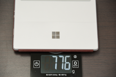 Surface Goのタイプカバーをつけた重さ